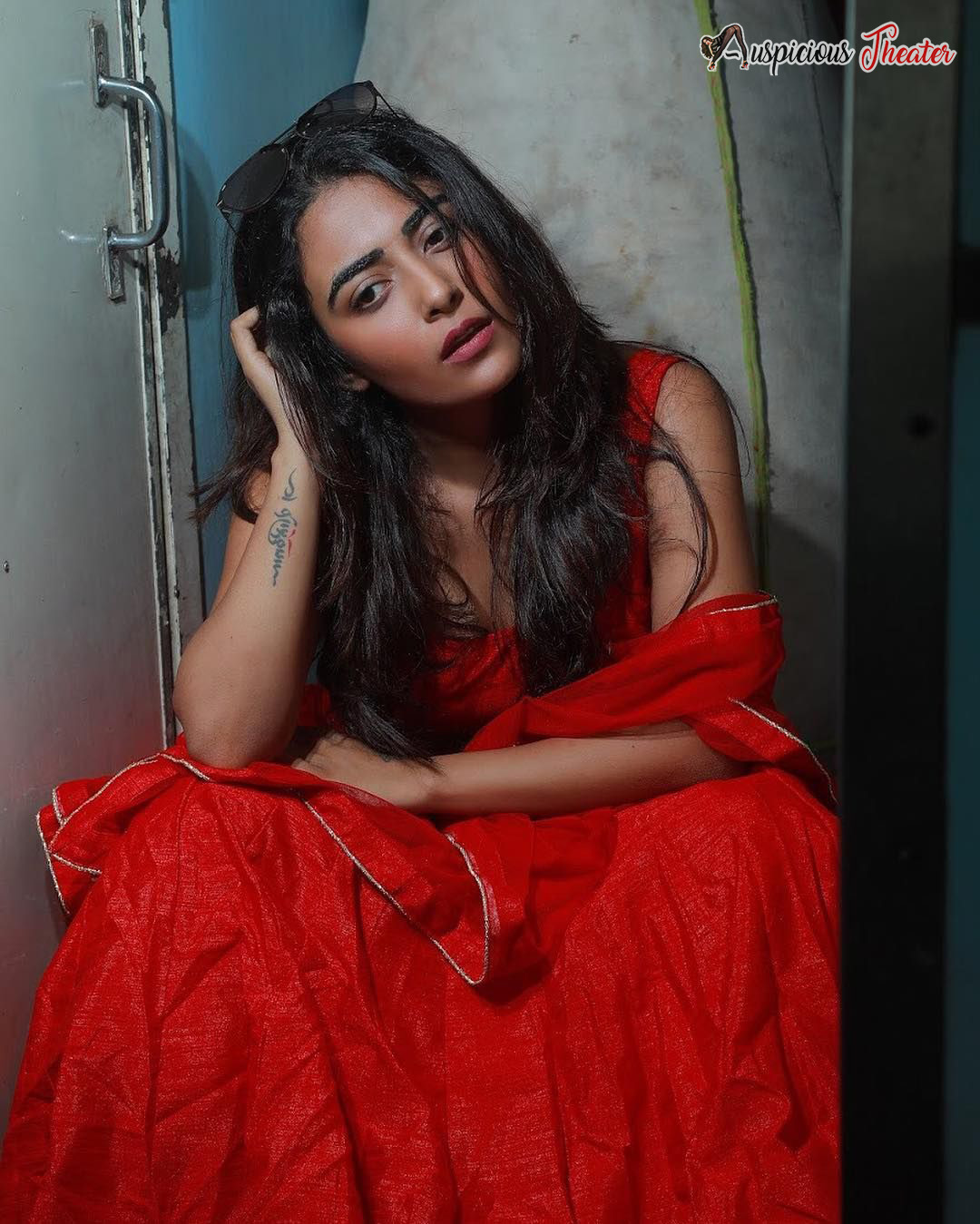 Hot Jinal Joshi HD images - Bikini photos Jinal Joshi - swimwear photos of Jinal Joshi - glamours Jinal Joshi photos - cleavage photos of Jinal Joshi