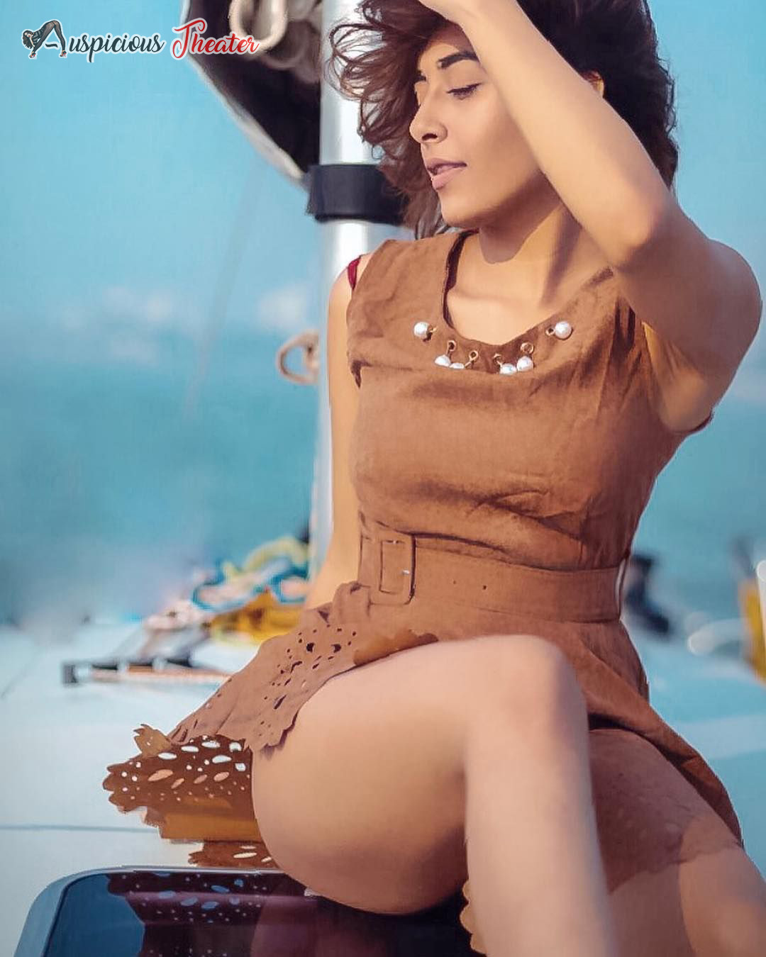 Hot Jinal Joshi HD images - Bikini photos Jinal Joshi - swimwear photos of Jinal Joshi - glamours Jinal Joshi photos - cleavage photos of Jinal Joshi