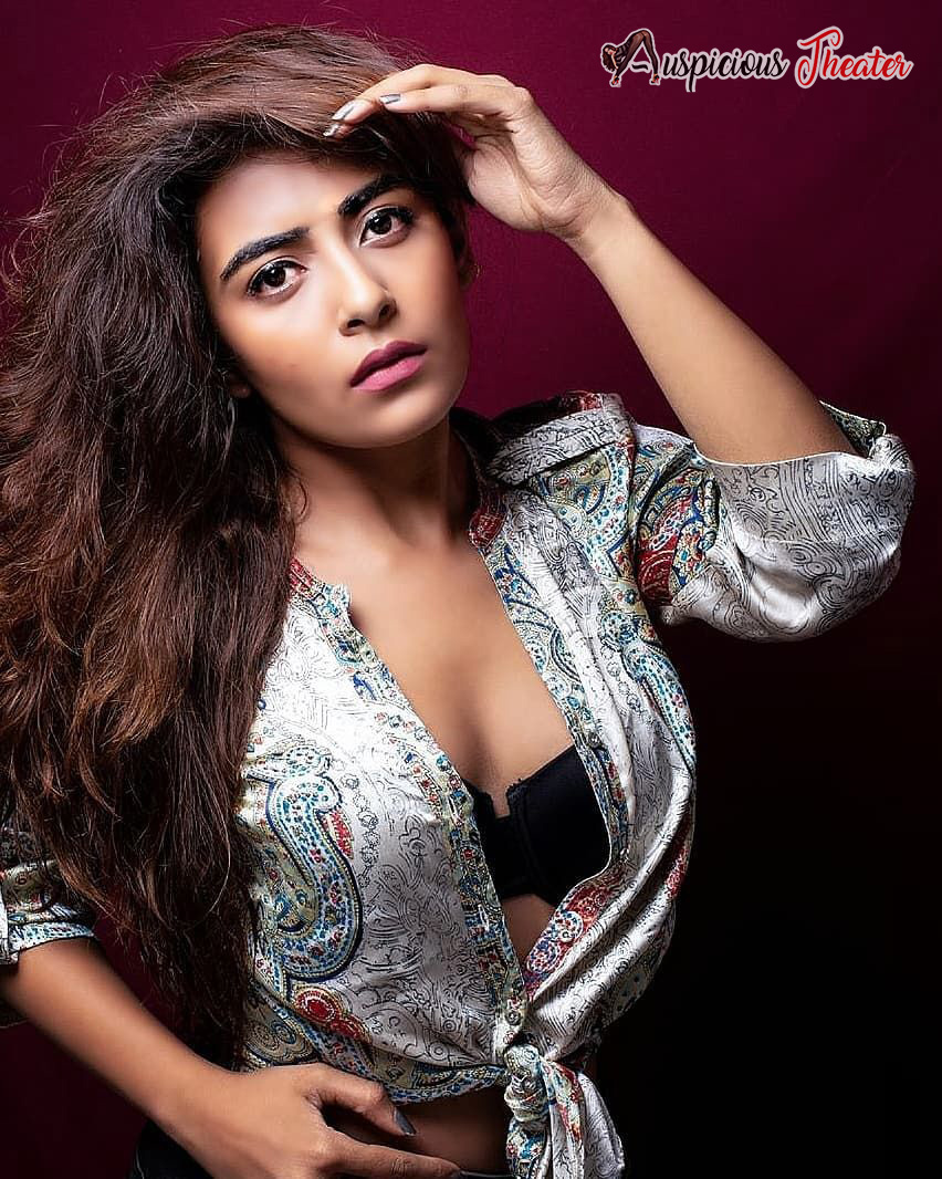 Hot Jinal Joshi HD images - Bikini photos Jinal Joshi - swimwear photos of Jinal Joshi - glamours Jinal Joshi photos - cleavage photos of Jinal Joshi