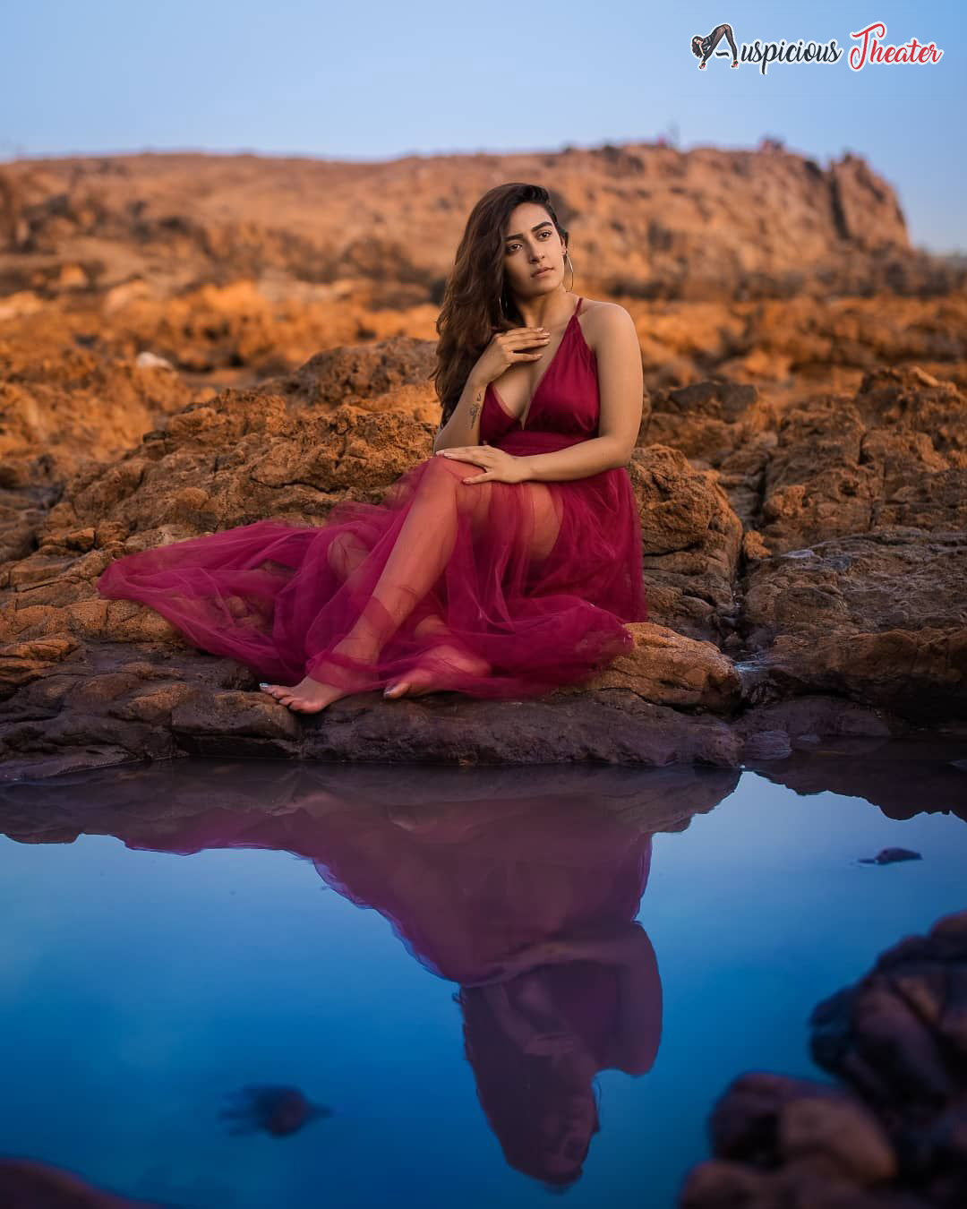 Hot Jinal Joshi HD images - Bikini photos Jinal Joshi - swimwear photos of Jinal Joshi - glamours Jinal Joshi photos - cleavage photos of Jinal Joshi