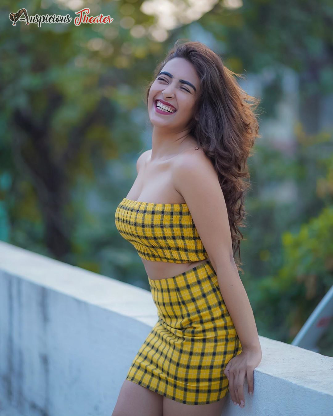 Hot Jinal Joshi HD images - Bikini photos Jinal Joshi - swimwear photos of Jinal Joshi - glamours Jinal Joshi photos - cleavage photos of Jinal Joshi
