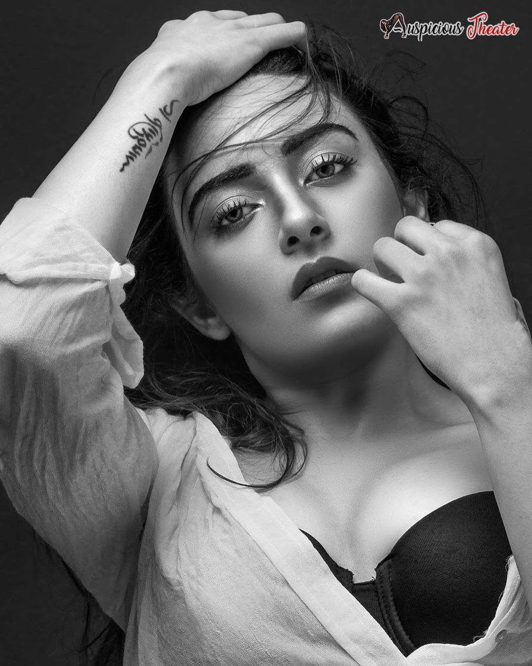 Hot Jinal Joshi HD images - Bikini photos Jinal Joshi - swimwear photos of Jinal Joshi - glamours Jinal Joshi photos - cleavage photos of Jinal Joshi