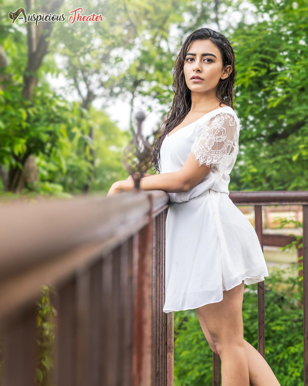 Hot Jinal Joshi HD images - Bikini photos Jinal Joshi - swimwear photos of Jinal Joshi - glamours Jinal Joshi photos - cleavage photos of Jinal Joshi