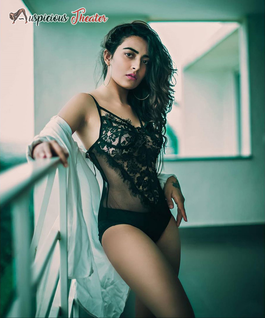 Hot Jinal Joshi HD images - Bikini photos Jinal Joshi - swimwear photos of Jinal Joshi - glamours Jinal Joshi photos - cleavage photos of Jinal Joshi