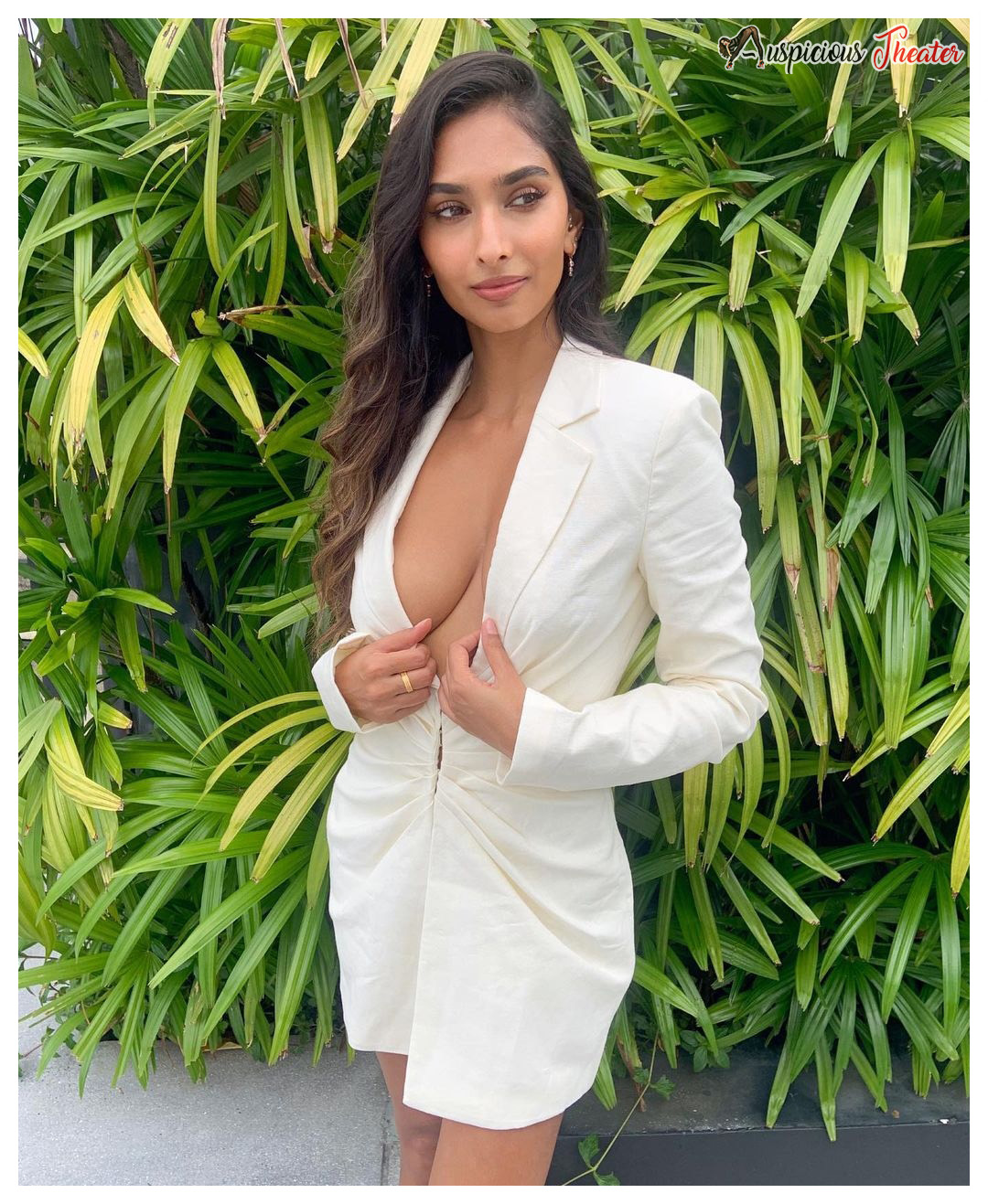 Nimz nemisha - Uk glamour models - hot thai model - skinny model - nemisha m dhokia - tiny bikini models - skinny nude models - Auspicious Theater