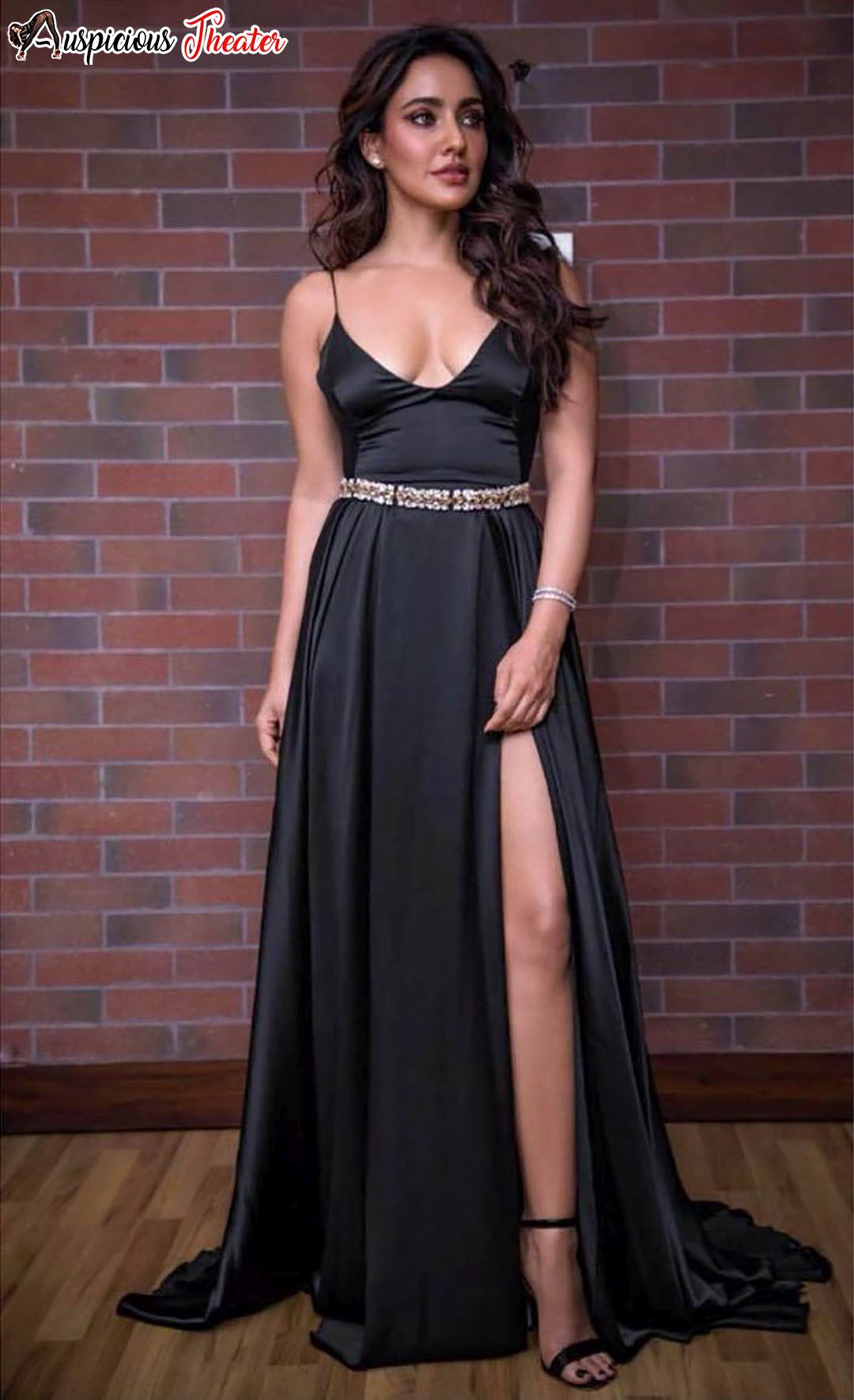 Neha Sharma Nude - Neha Sharma Instagram - Sexy Women of India - Hottest Women in India - Indian Sexy Lady - Indian Sexy Female - Auspicious Theater