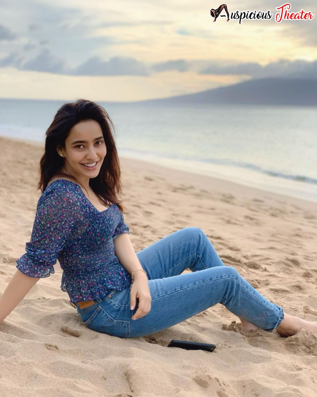 Neha Sharma Nude - Neha Sharma Instagram - Sexy Women of India - Hottest Women in India - Indian Sexy Lady - Indian Sexy Female - Auspicious Theater