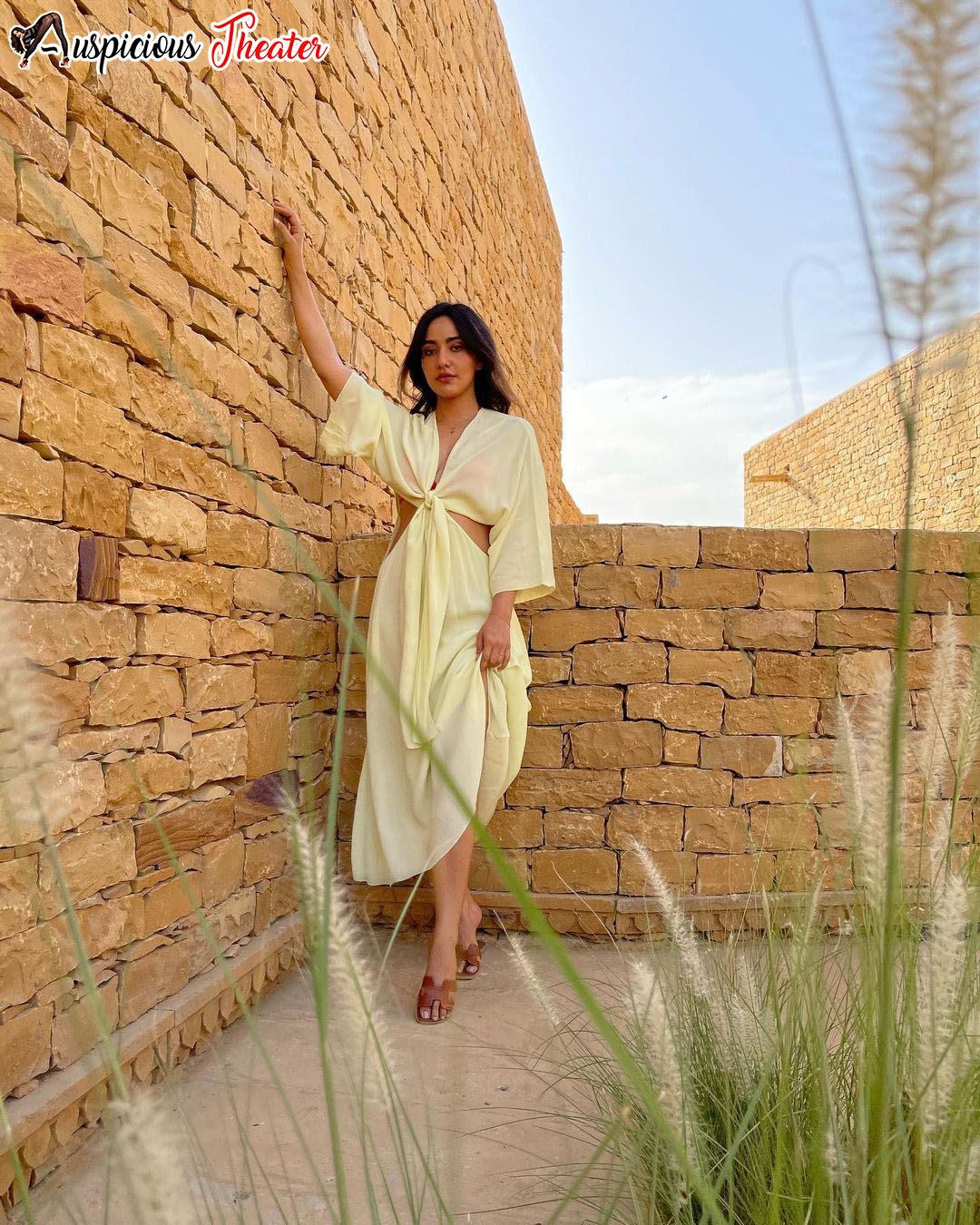 Neha Sharma Nude - Neha Sharma Instagram - Sexy Women of India - Hottest Women in India - Indian Sexy Lady - Indian Sexy Female